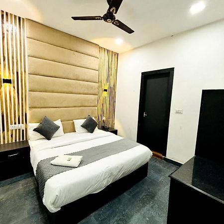 Fussion Homestay Агра Екстериор снимка